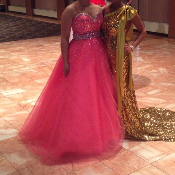 Pretty pink prom dress!! - Picture 6 of 8